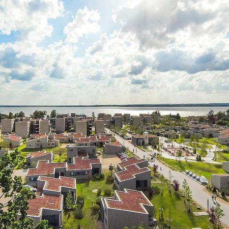 Awesome Home In Lembruch-Duemmer See With Kitchen المظهر الخارجي الصورة