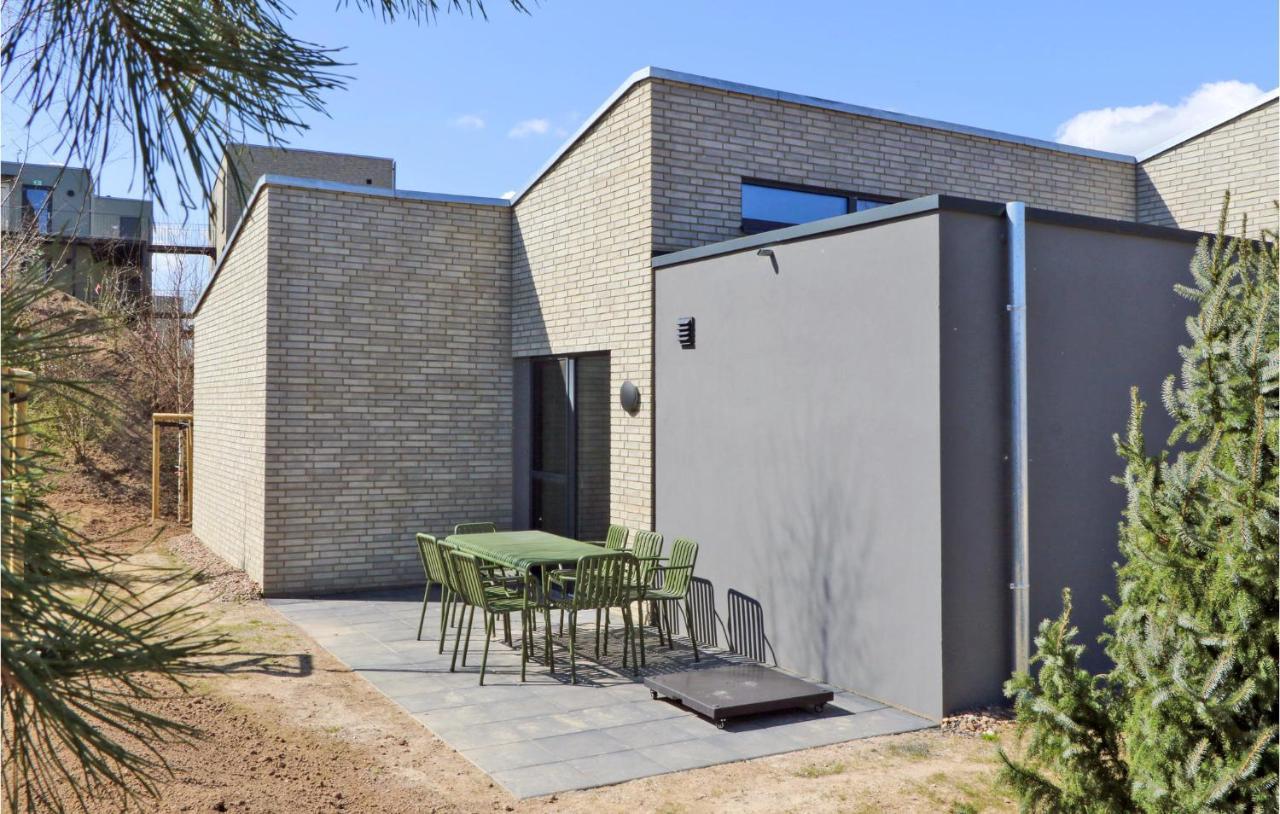 Awesome Home In Lembruch-Duemmer See With Kitchen المظهر الخارجي الصورة