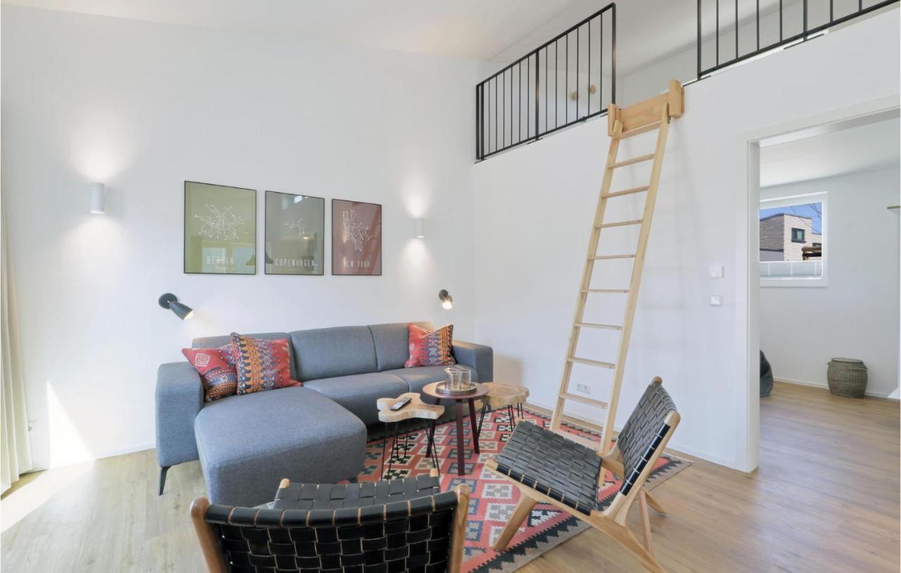 Awesome Home In Lembruch-Duemmer See With Kitchen المظهر الخارجي الصورة
